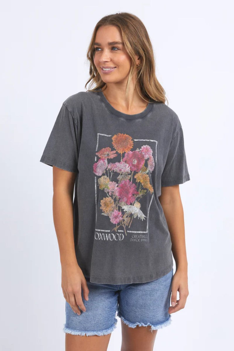 Foxwood In Bloom Tee | Washed Black