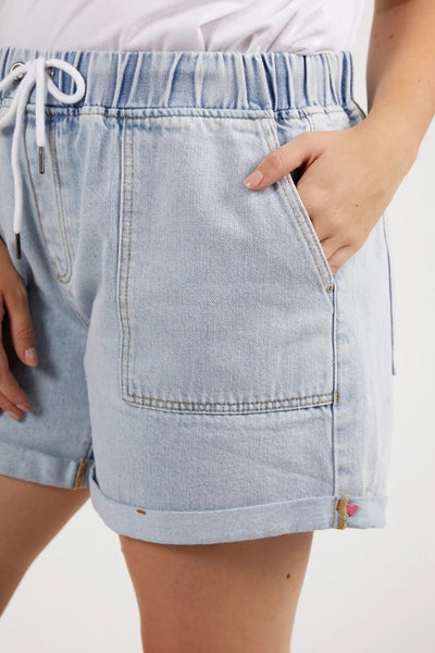 Elm Emma Relaxed Denim Short | Light Blue